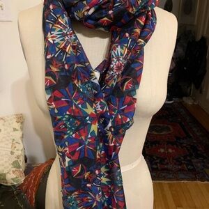 H&M Vibrant Geometric Scarf